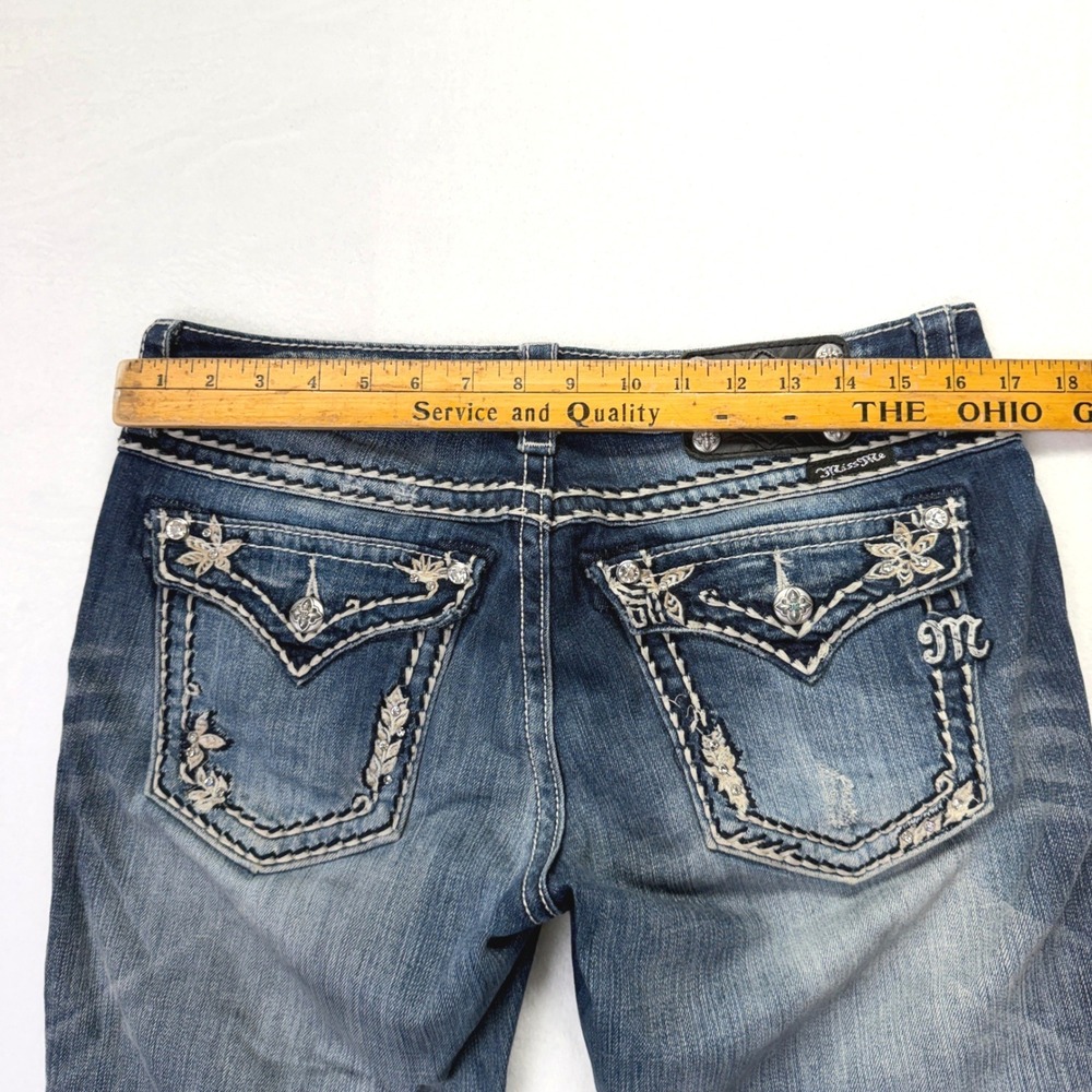 Miss Me Capri Jeans Womens 30 Blue Medium Wash Rhinestone Embroidered JP5418P - Picture 10 of 12